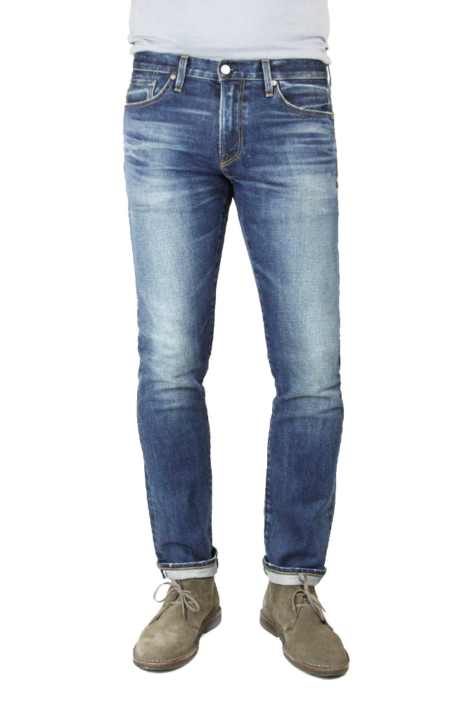 S.M.N Studio's Hunter in Rider Men's Jeans - Slim fit stretch selvedge denim highlighted by strong contrast fading 